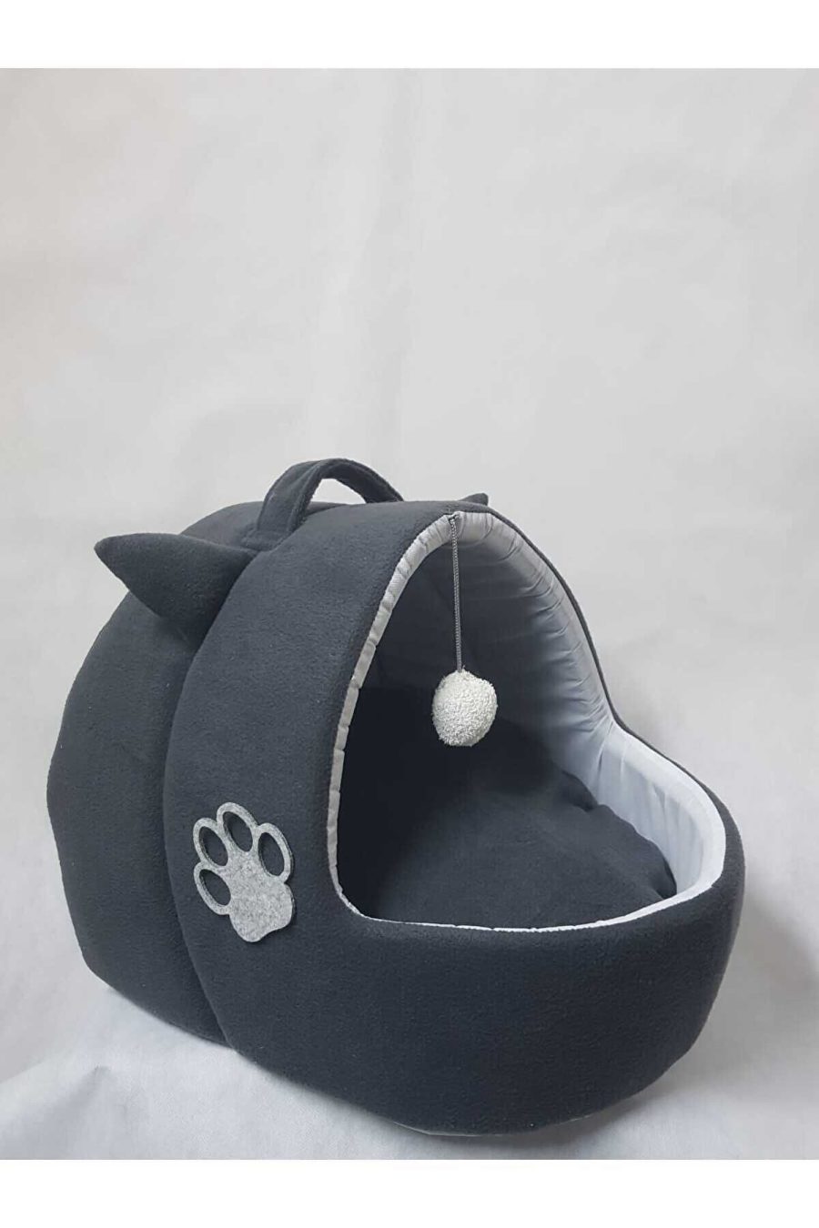 Kulaklı Kedi Köpek Yuvası